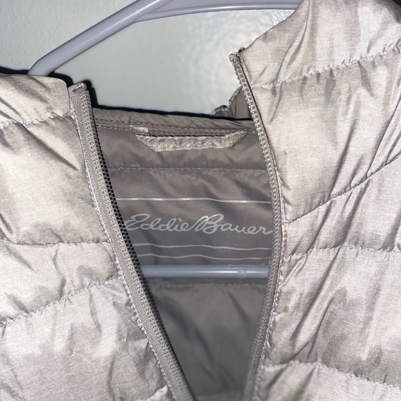 Eddie Bauer thin coat - Picture 4 of 4